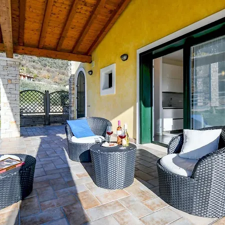 아파트 Gardagate Borgo Le Torri *
