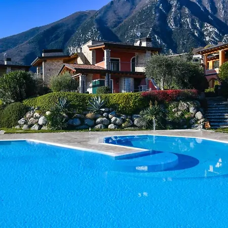 아파트 Gardagate Borgo Le Torri